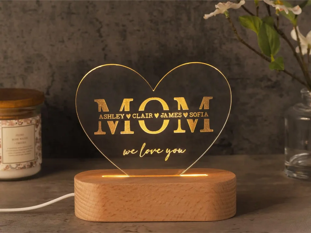 A night lamp is also a meaningful gift that can be gifted to mom