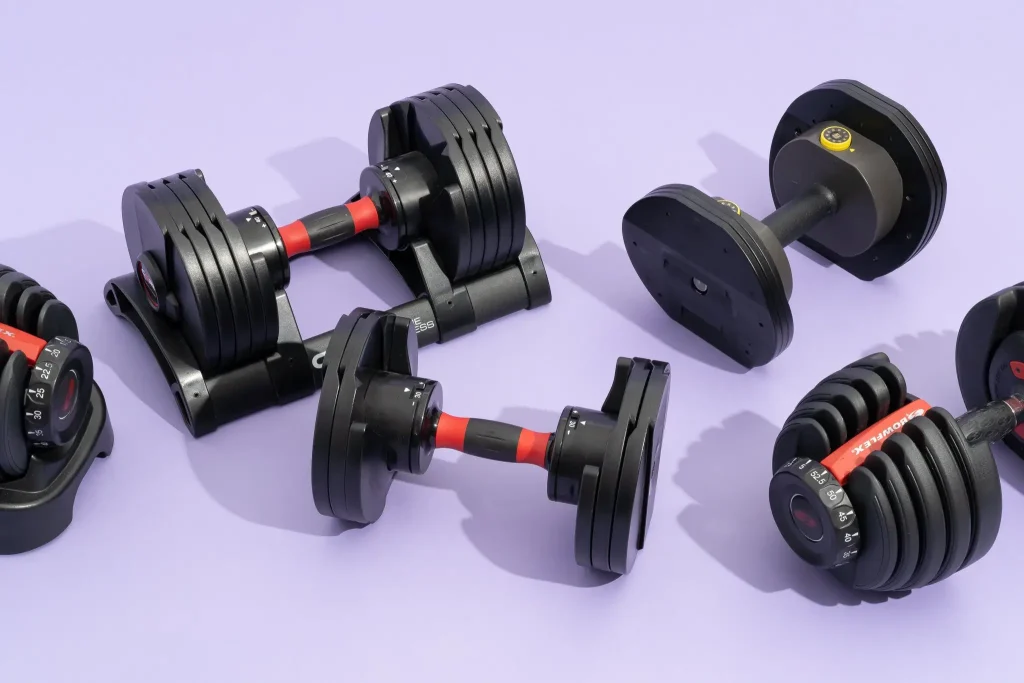 Adjustable dumbbells as gifts for active moms