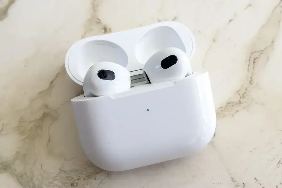 AirPods