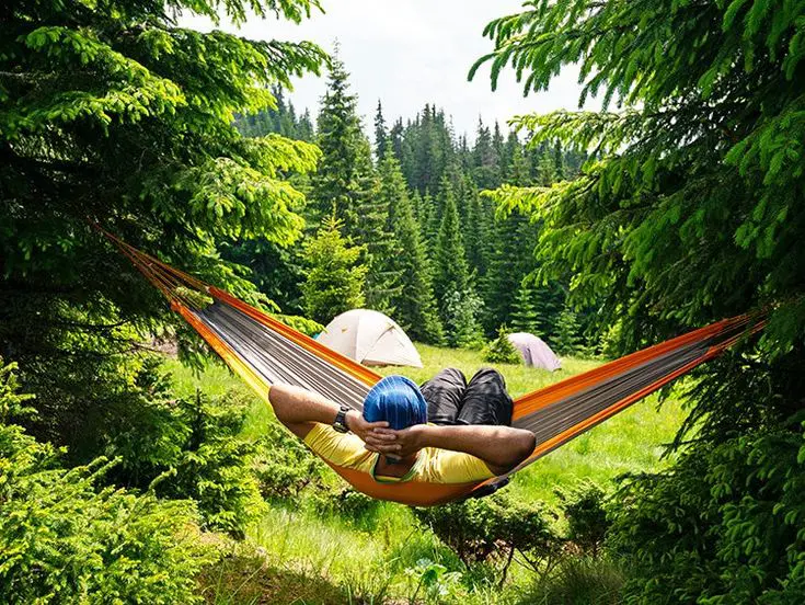 Capture happy scenes with camping hammock