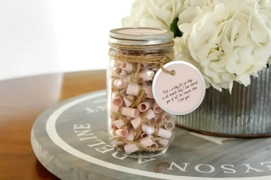 Mason Jars With Sweet & Romantic Messages